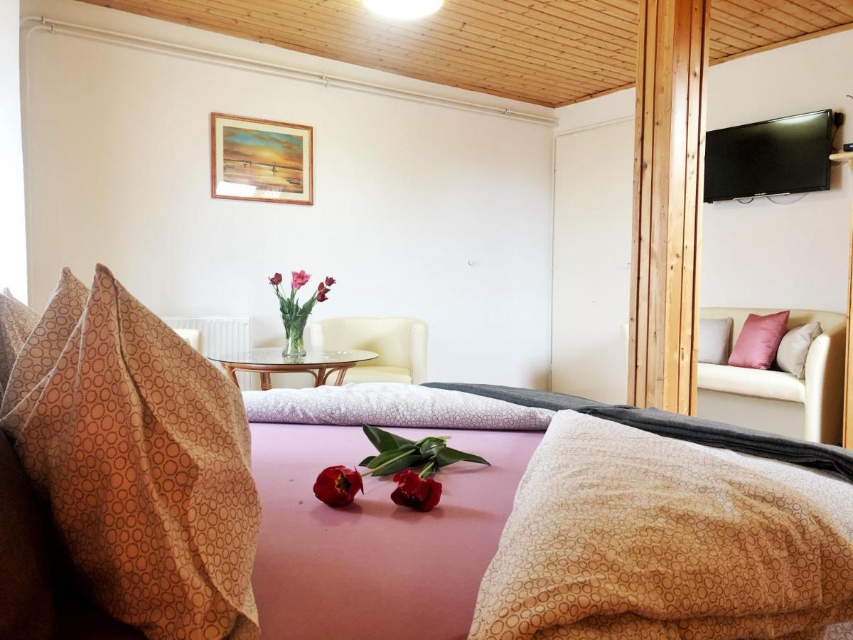 Balaton Apartman パロズナク エクステリア 写真