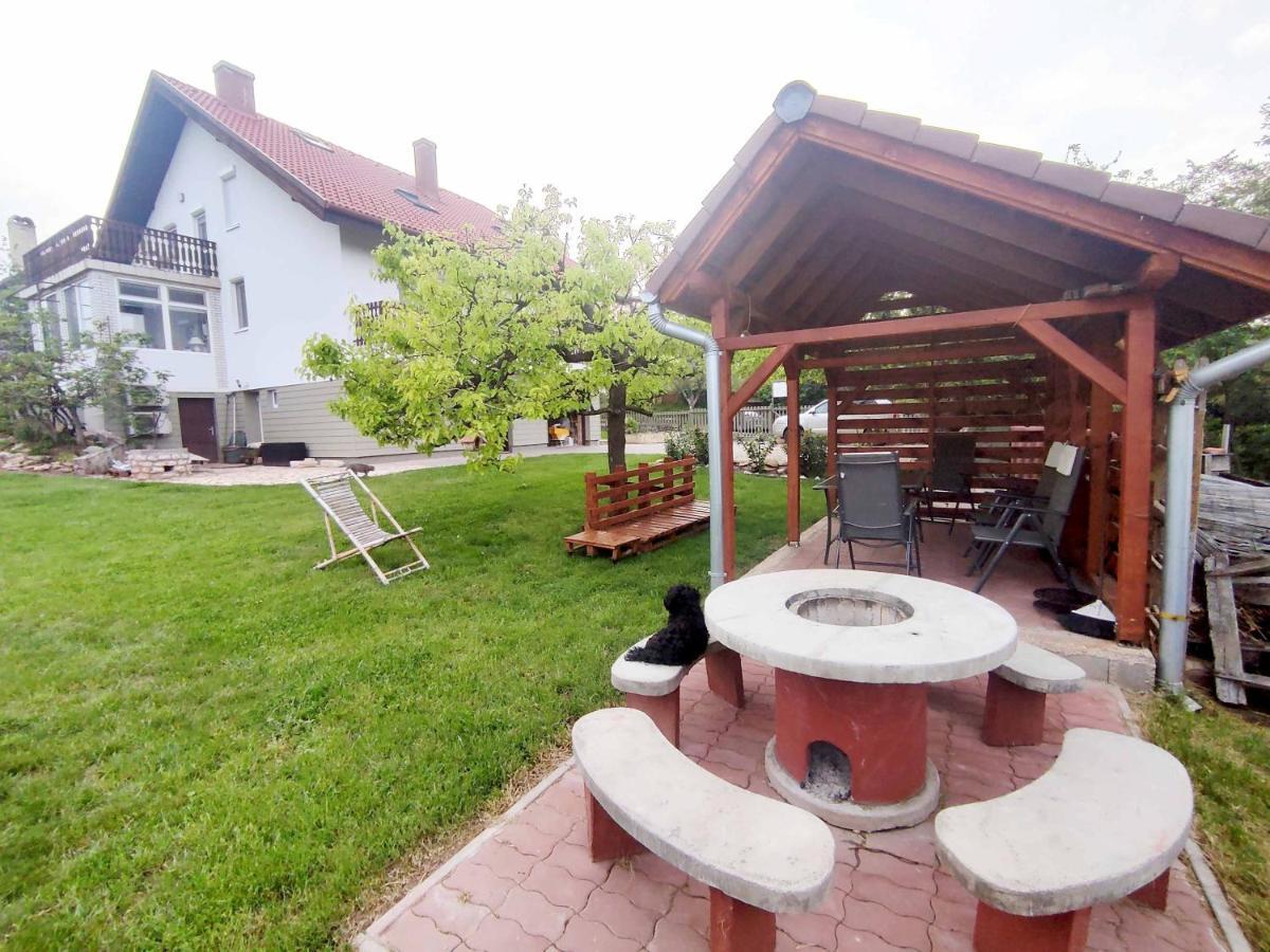 Balaton Apartman パロズナク エクステリア 写真