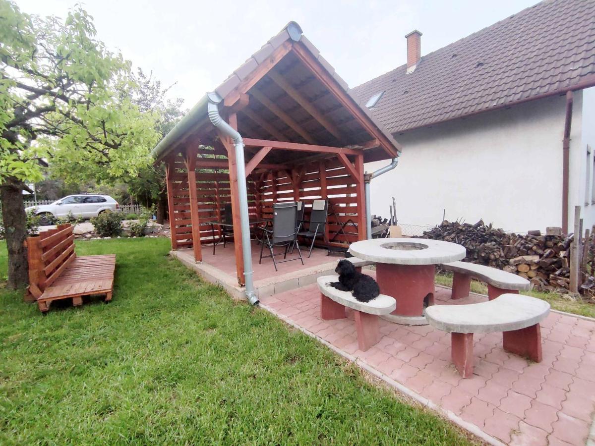Balaton Apartman パロズナク エクステリア 写真